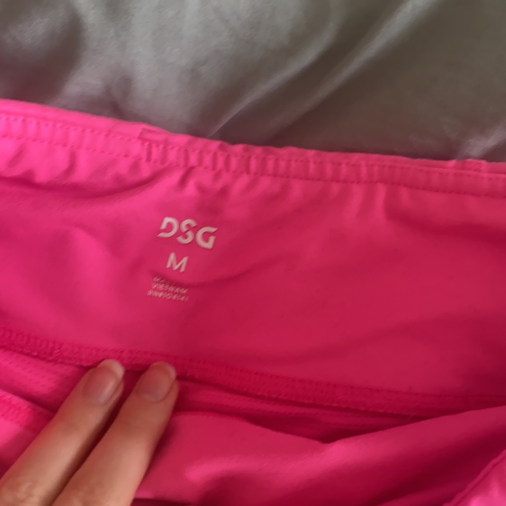 Pink tennis skirt - Picture 2 of 2